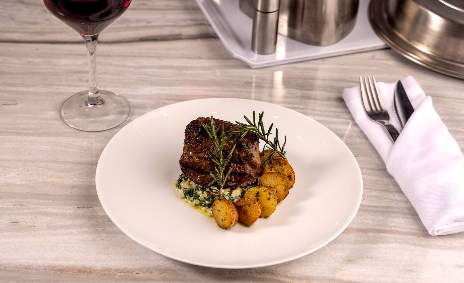 mps_Food_Room_Service_Sirloin_galeria_gallerygrid_1620x990px_fb12a5907c