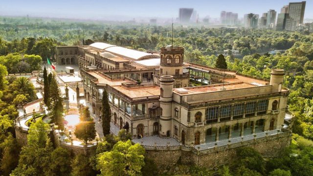 https://travelonica.com/wp-content/uploads/2023/08/Chapultepec-Castle-640x360.jpg