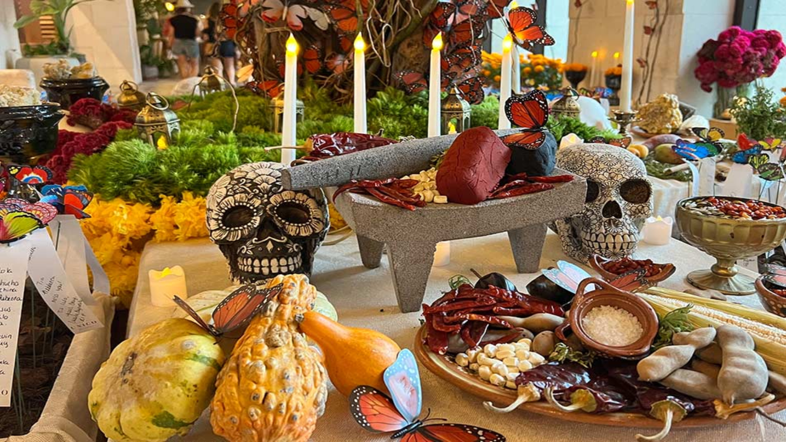 day-of-the-dead-unico-hotel-riviera-maya-altar