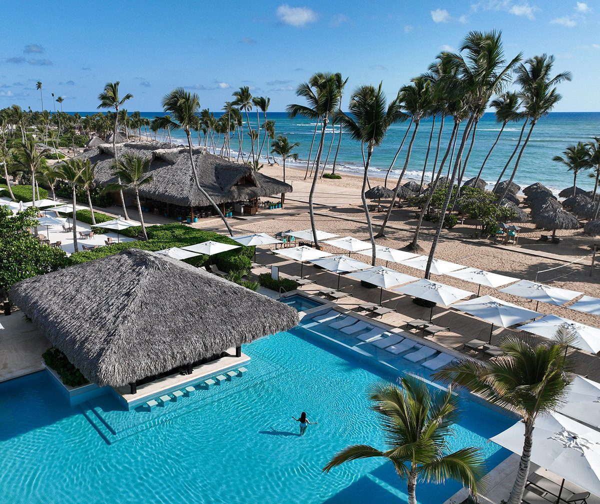 Finest-Punta-Cana-Regular-Pool-Overview