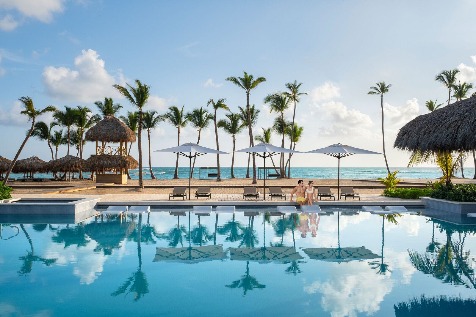 Finest-Punta-Cana-relaxing-in-the-pool