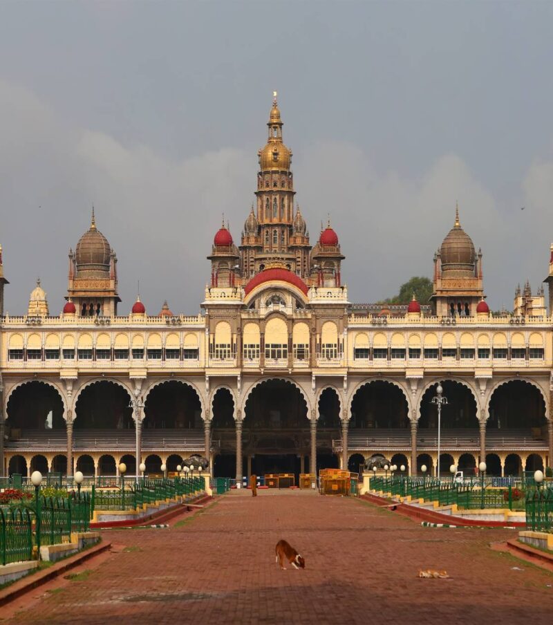 GOLDEN CHARIOT JEWELS OF SOUTH