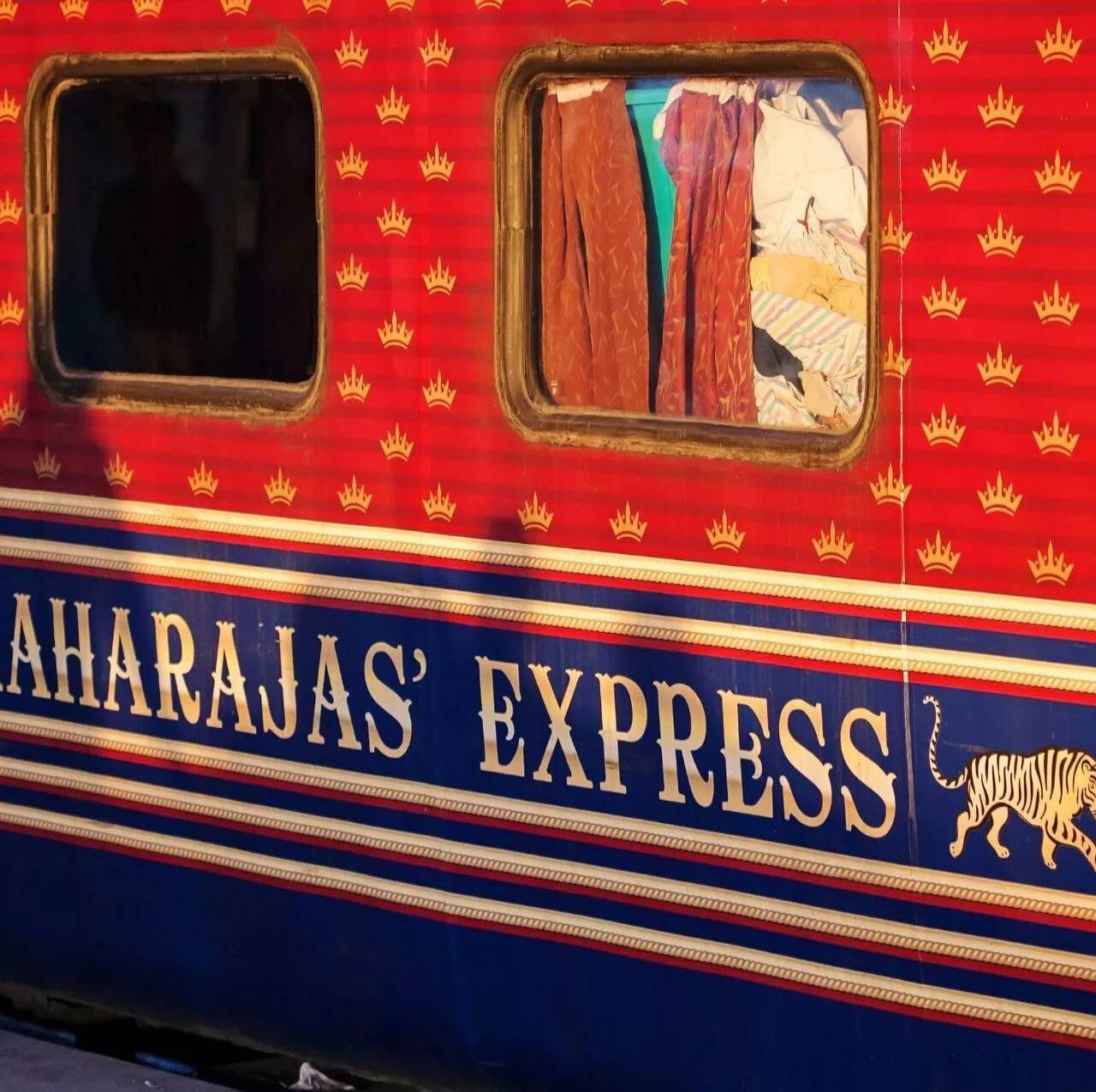 MAHARAJAS EXPRESS ROYAL INDIAN TRAINS INDIAN PANORAMA TOUR